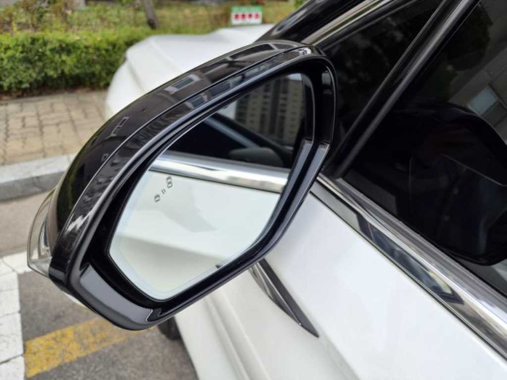 Lincoln Corsair - Vista 12