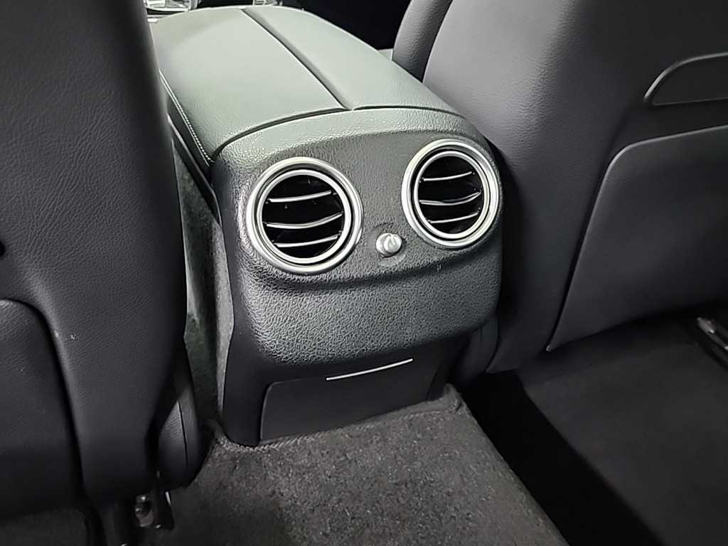 Mercedes Benz E class 2017 Negro - Importación desde Corea - HF Imports Iquique - Foto 13