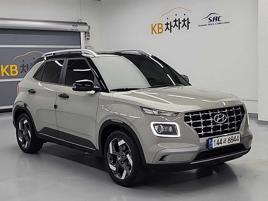 HYUNDAI Venue - Vista 4