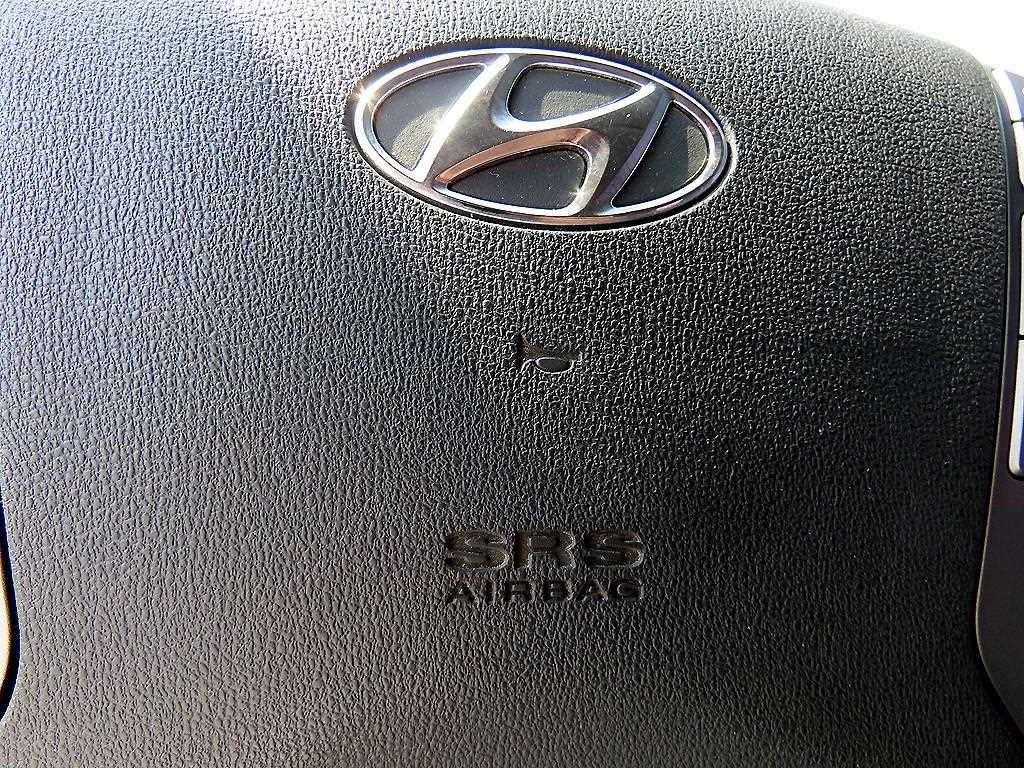 HYUNDAI Starex - Vista 4