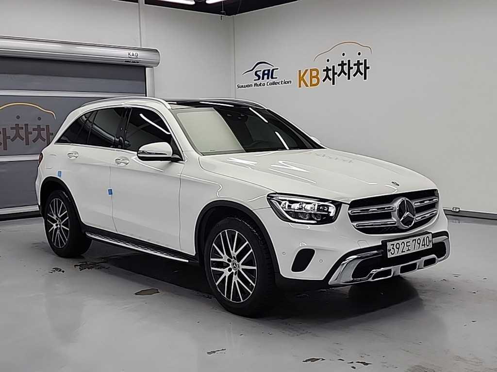 Mercedes Benz GLC Class - Vista 4
