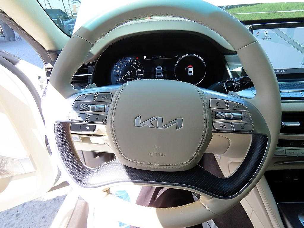 KIA K9 - Vista 8