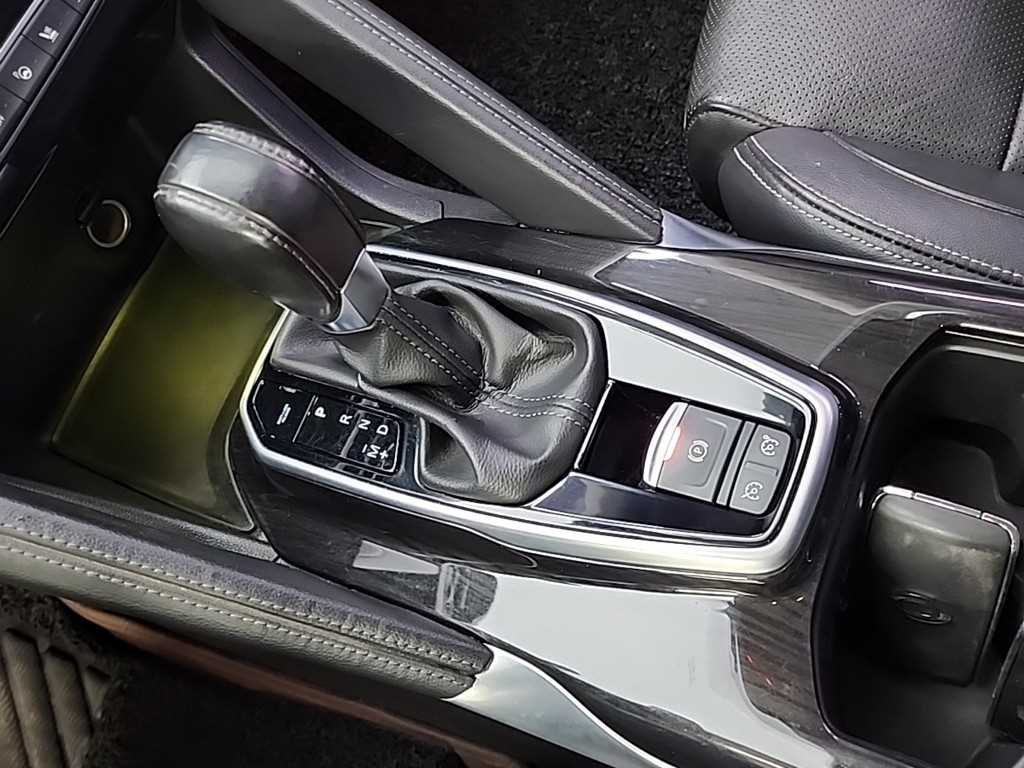 SAMSUNG QM6 - Vista 8