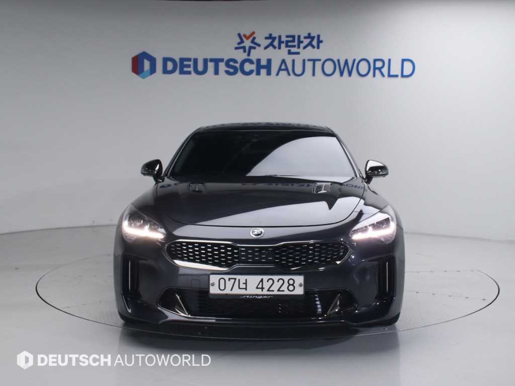 KIA Stinger - Vista 3
