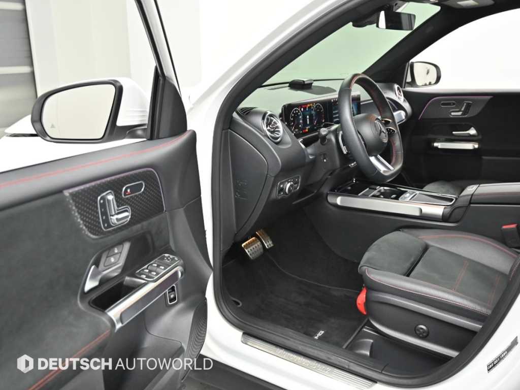 Mercedes Benz GLB Class - Vista 11