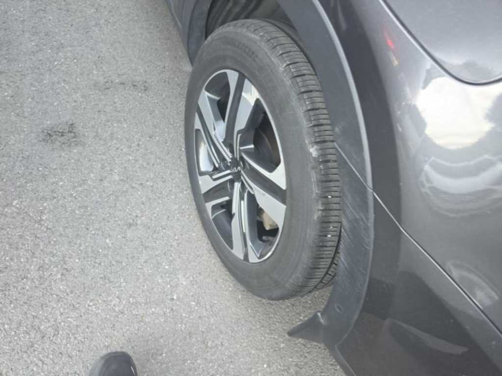 KIA Sorento - Vista 3