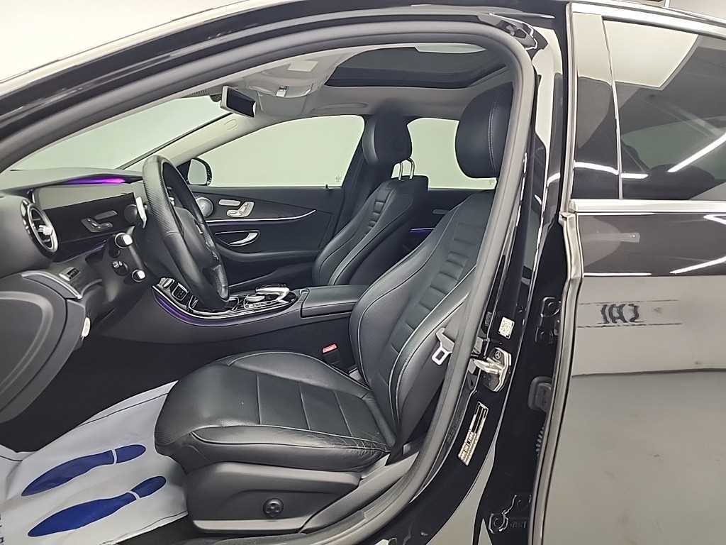 Mercedes Benz E class - Vista 11