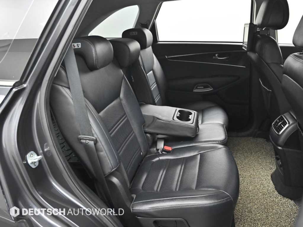 KIA Sorento - Vista 12