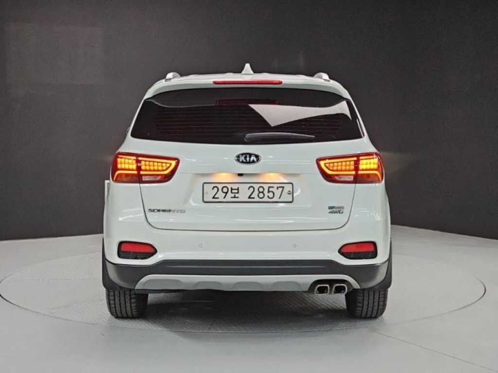 KIA Sorento - Vista 4