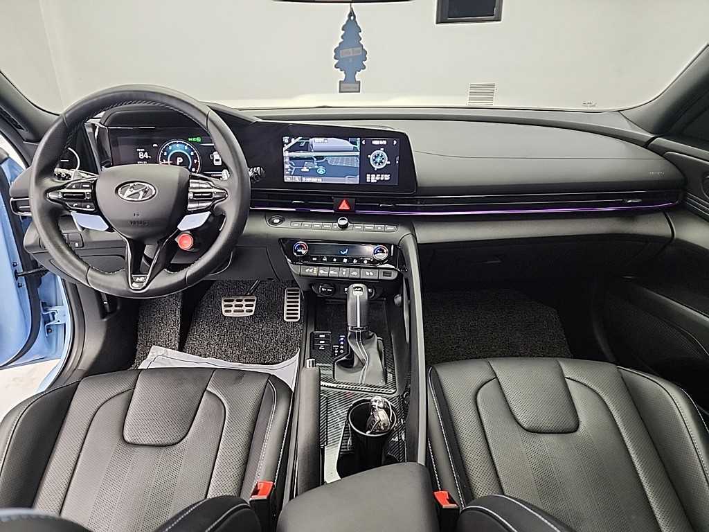 HYUNDAI Avante - Vista 7