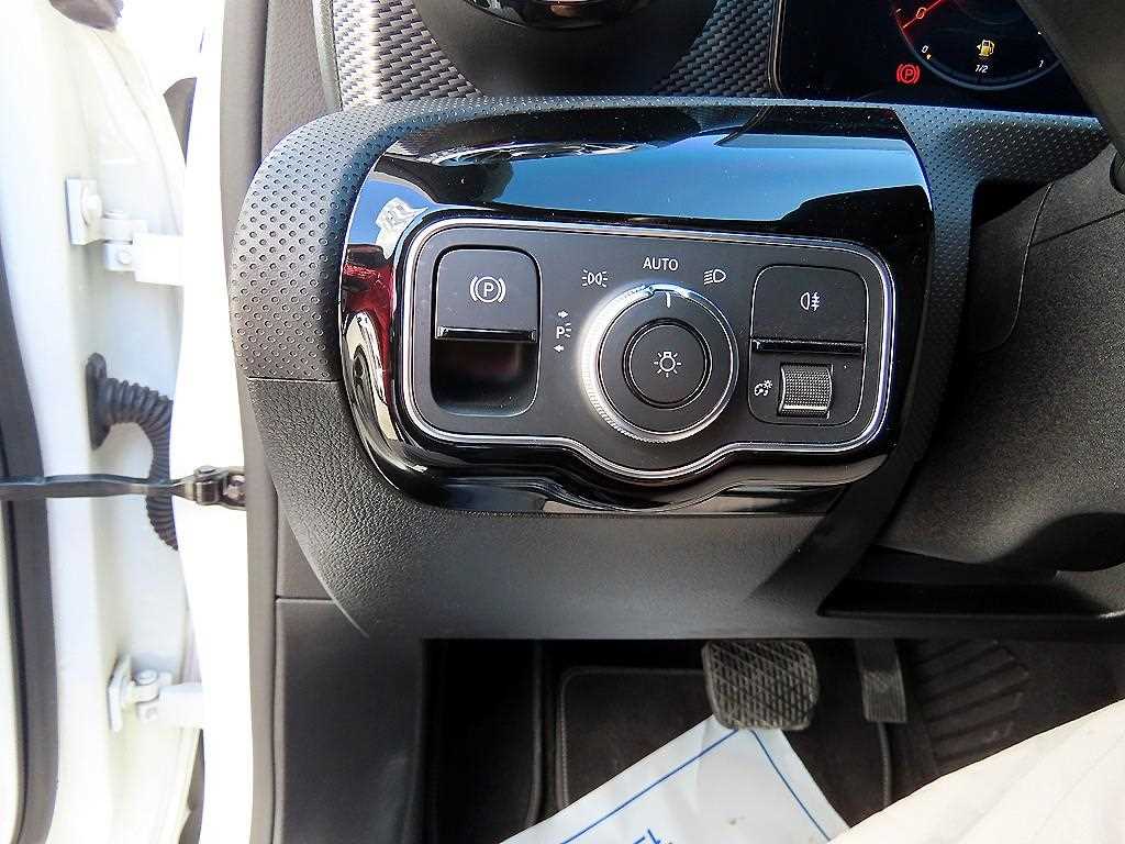 Mercedes Benz A Class 2021 Blanco - Importación desde Corea - HF Imports Iquique - Foto 13