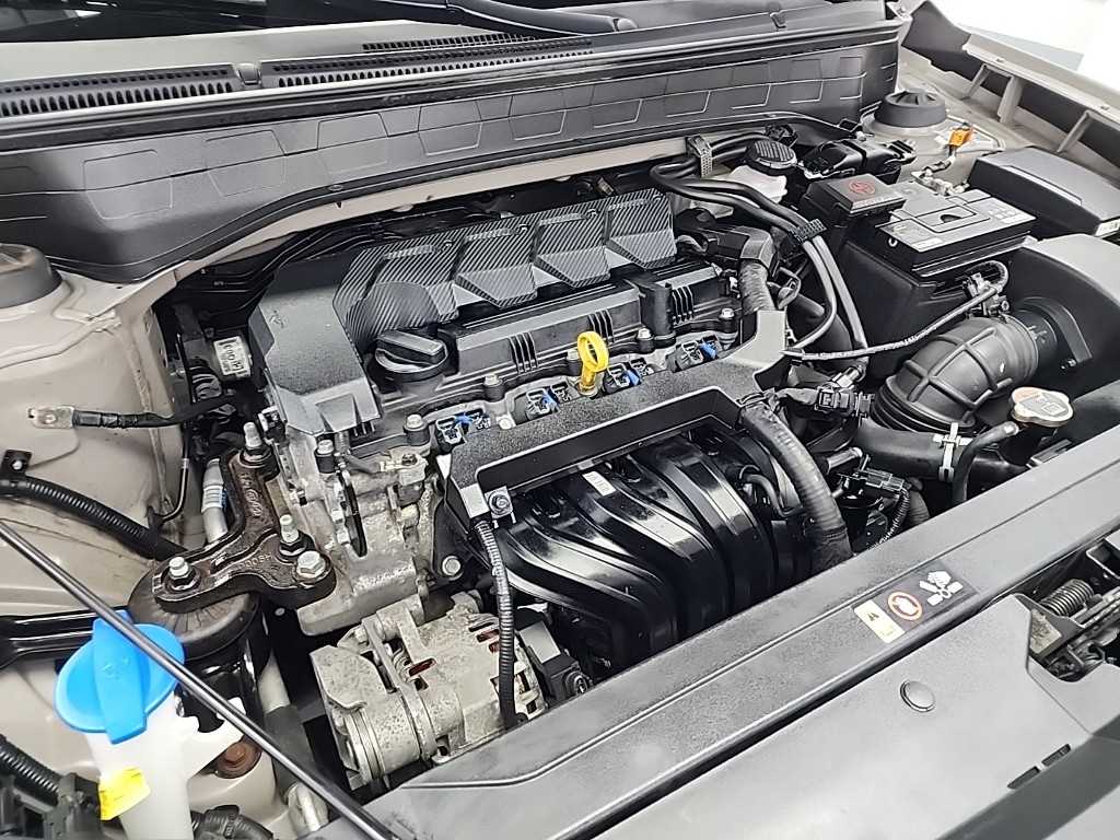 HYUNDAI Venue - Vista 5