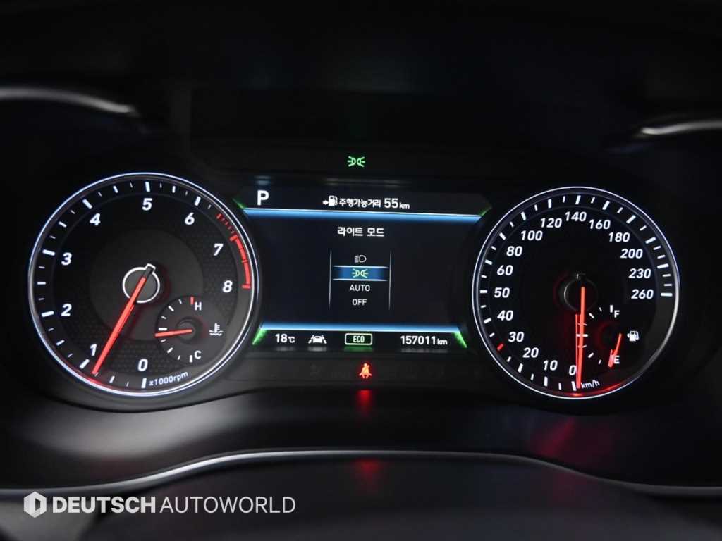 Genesis G70 - Vista 8