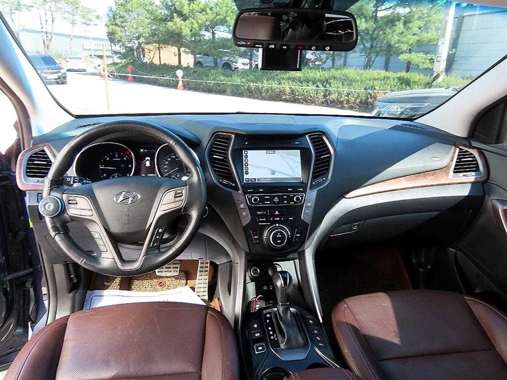 HYUNDAI Santa Fe - Vista 7