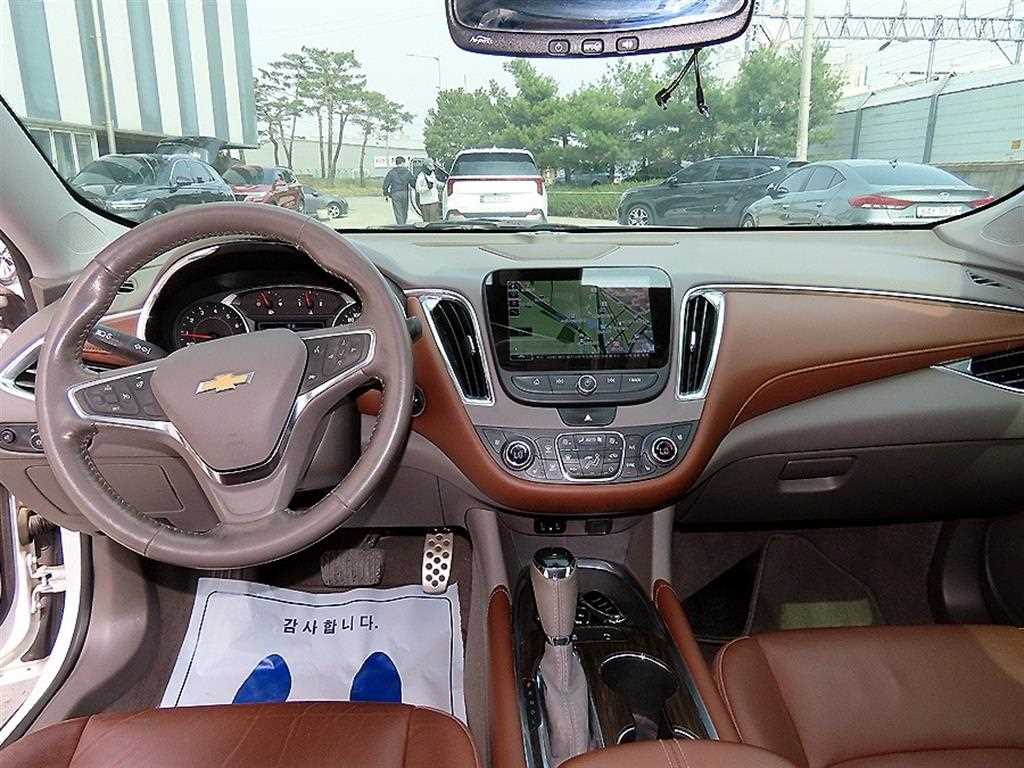 Chevrolet Malibu - Vista 7