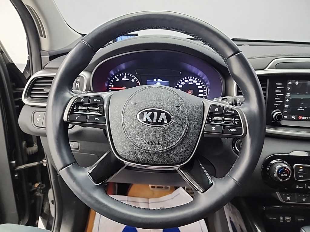 KIA Sorento - Vista 9