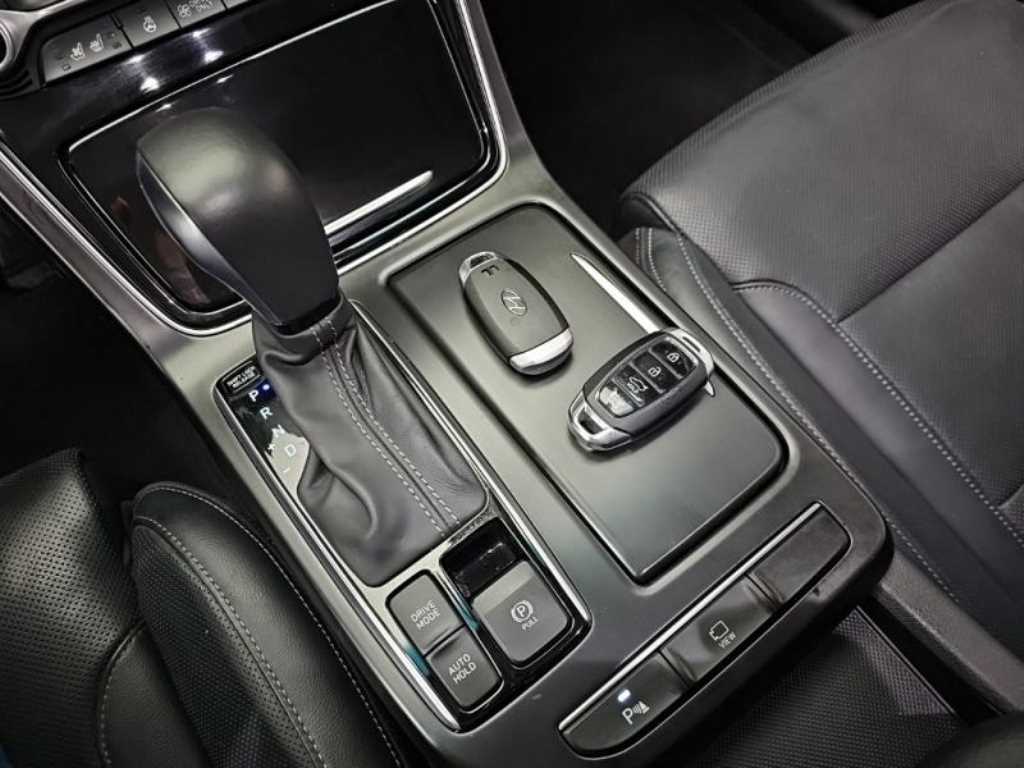 HYUNDAI Grandeur - Vista 12