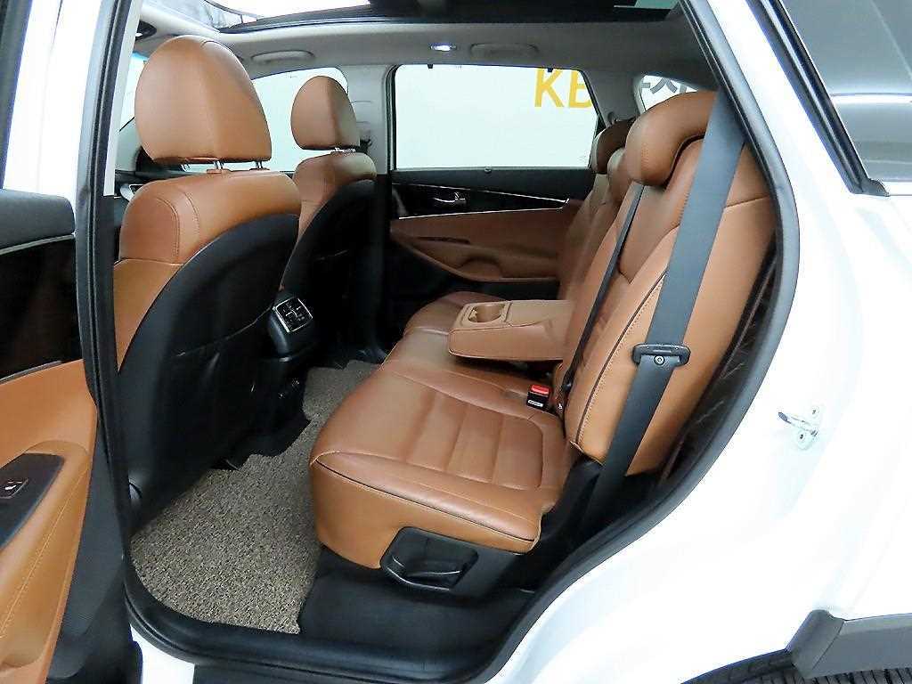 KIA Sorento - Vista 6