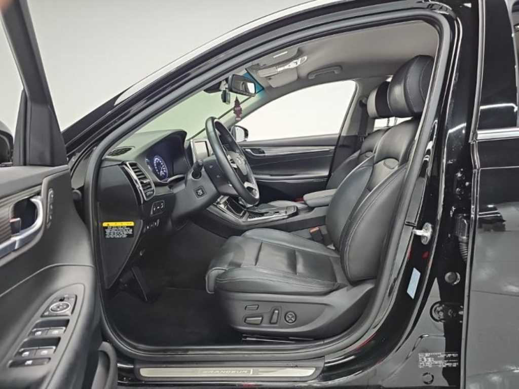 HYUNDAI Grandeur 2019 Negro - Importación desde Corea - HF Imports Iquique - Foto 18