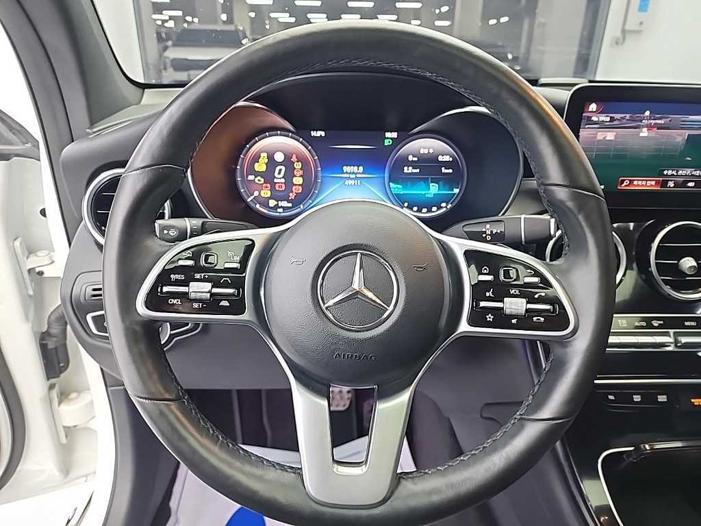 Mercedes Benz GLC Class - Vista 9