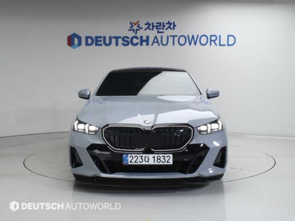 BMW 5 Series - Vista 3