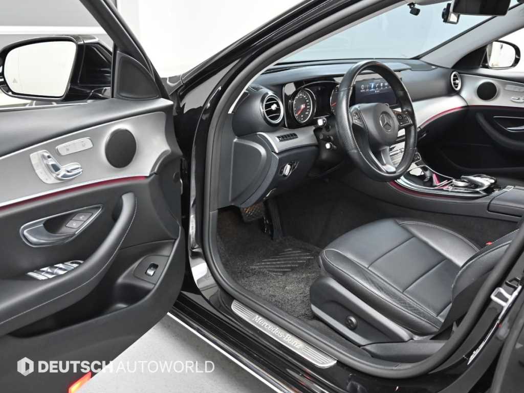 Mercedes Benz E class - Vista 11