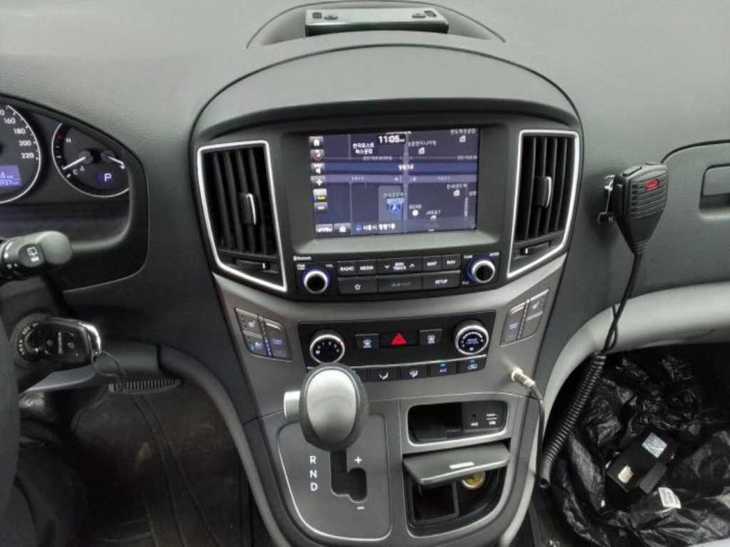 HYUNDAI Starex 2019 Blanco - Importación desde Corea - HF Imports Iquique - Foto 14