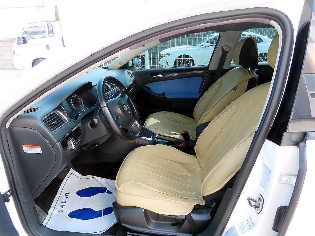 Volkswagen Jetta - Vista 5