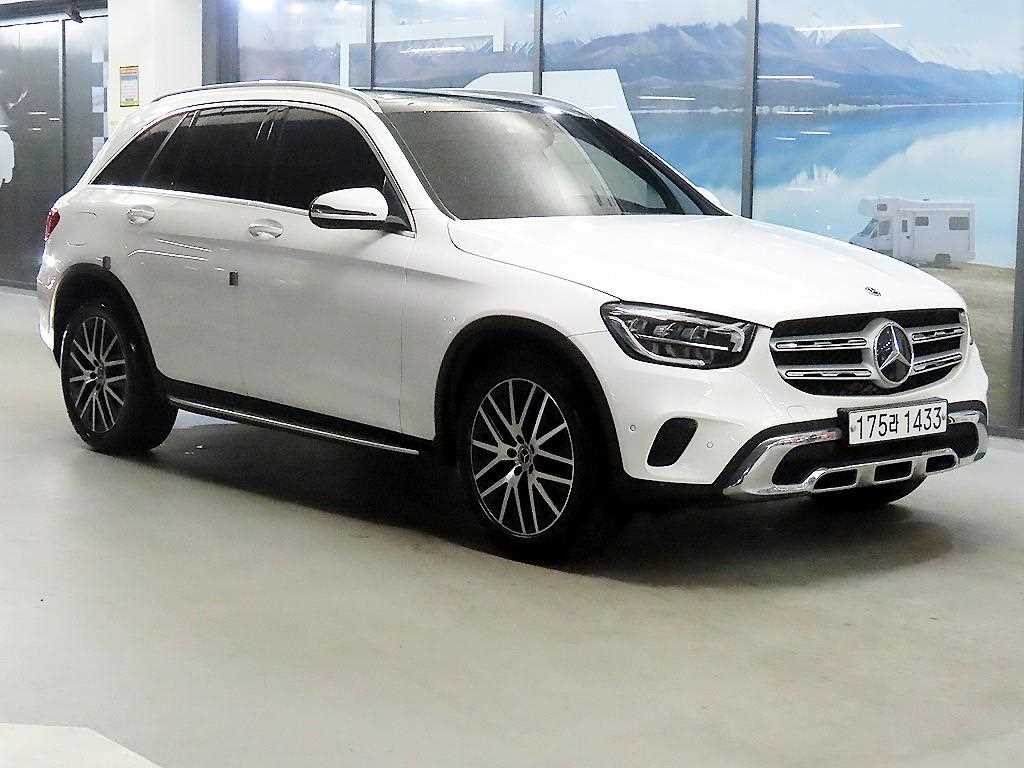 Mercedes Benz GLC Class 2020 Blanco - Importación desde Corea - HF Imports Iquique - Foto 1