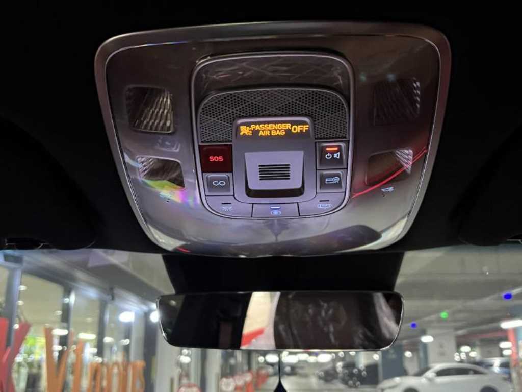 Genesis GV70 - Vista 12