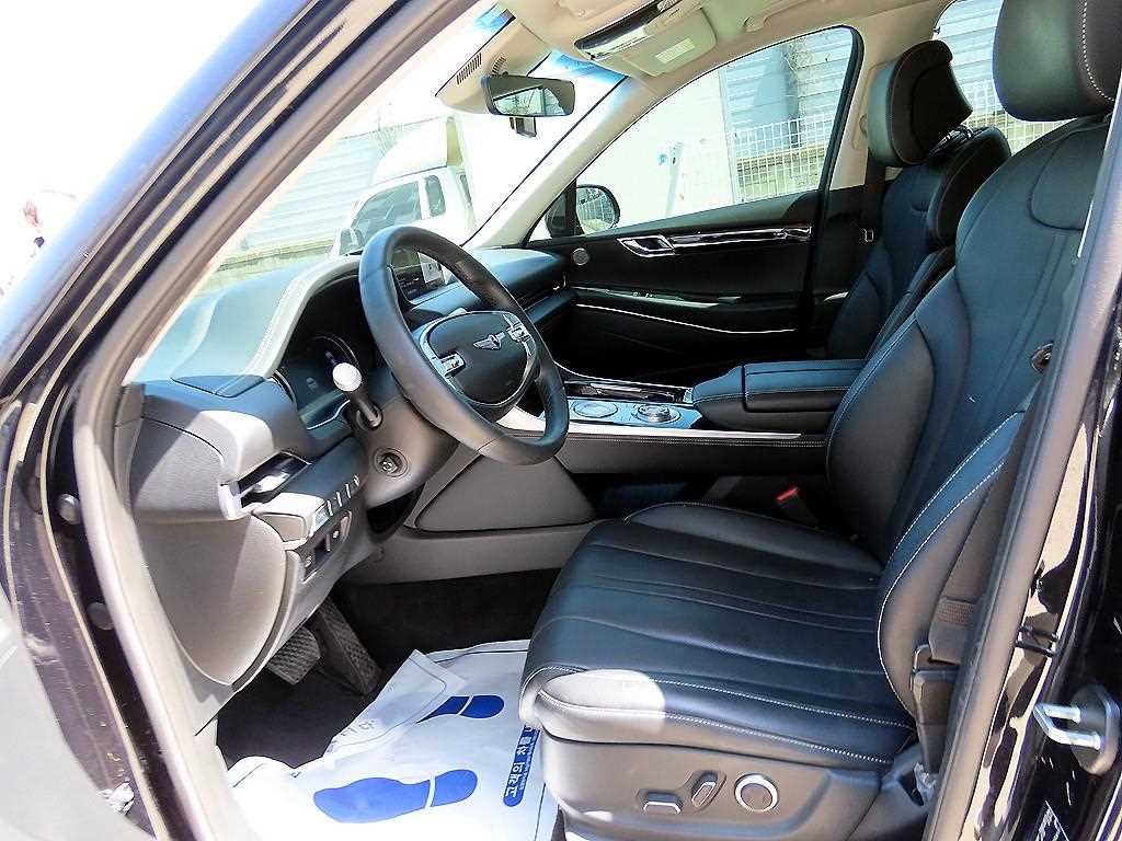 Genesis GV80 - Vista 5