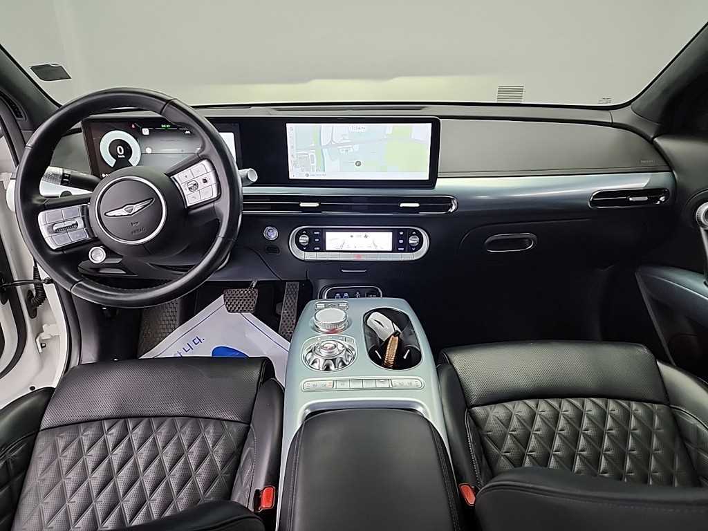 Genesis GV60 - Vista 7