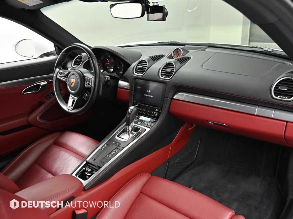 Porsche 718 - Vista 7