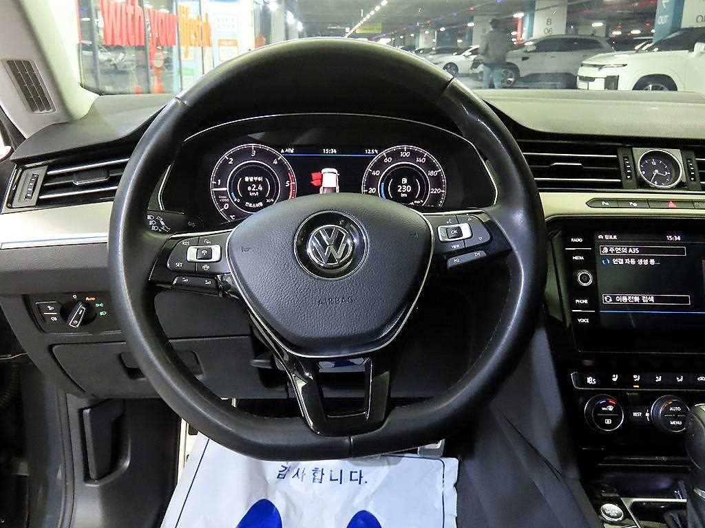 Volkswagen Arteon - Vista 8