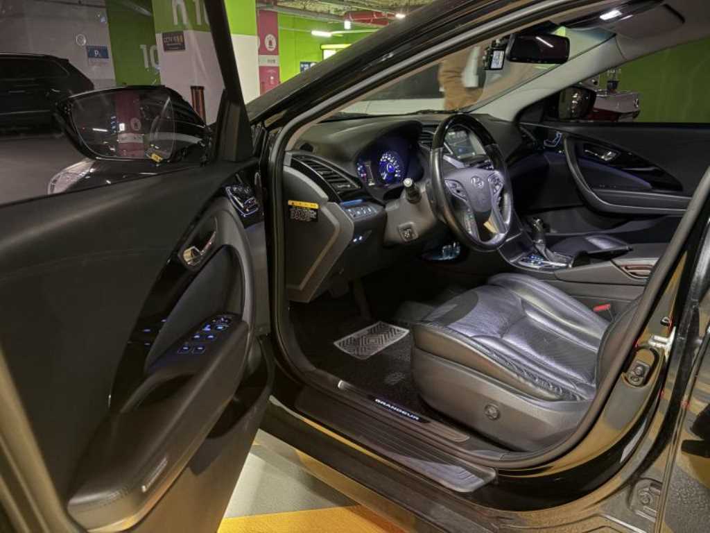 HYUNDAI Grandeur 2015 Negro - Importación desde Corea - HF Imports Iquique - Foto 14