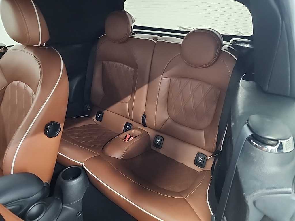 Mini Cooper Convertible - Vista 12