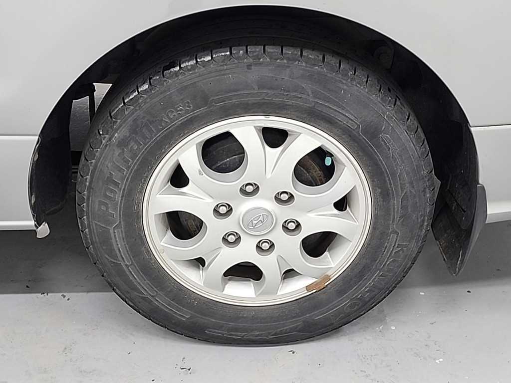 HYUNDAI Starex 2011 Gris - Importación desde Corea - HF Imports Iquique - Foto 18