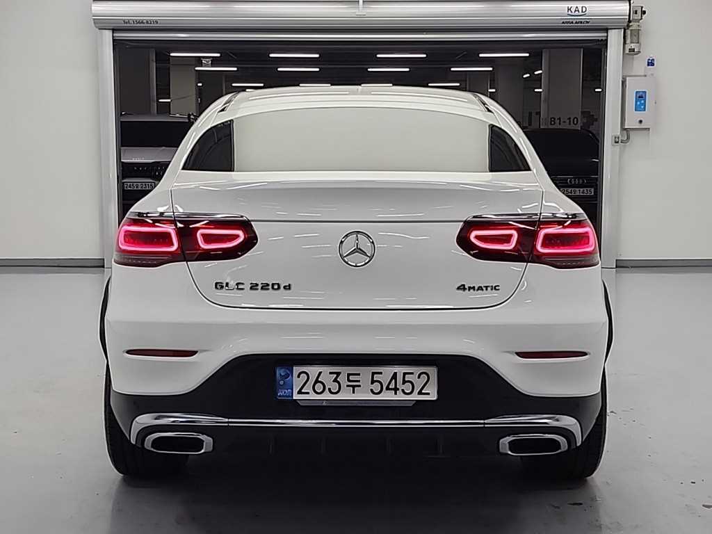 Mercedes Benz GLC Class - Vista 3