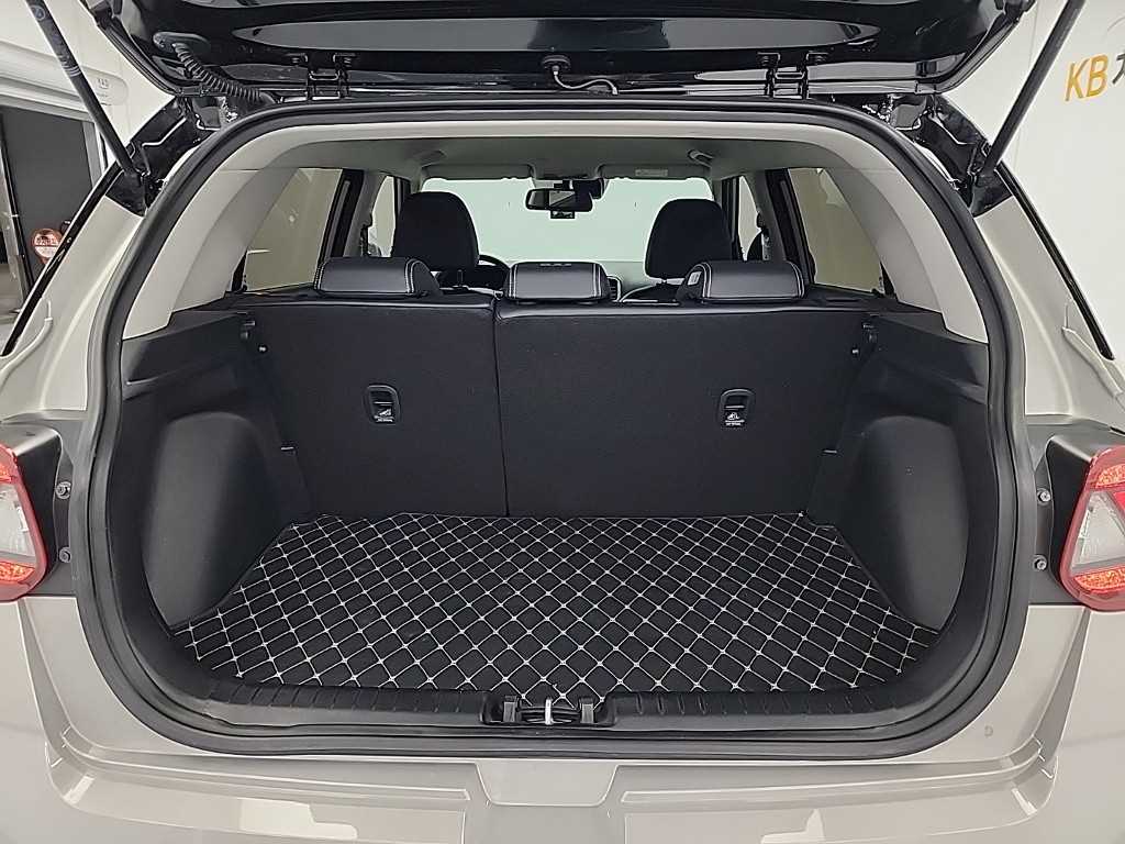 HYUNDAI Venue 2021 Gris - Importación desde Corea - HF Imports Iquique - Foto 18