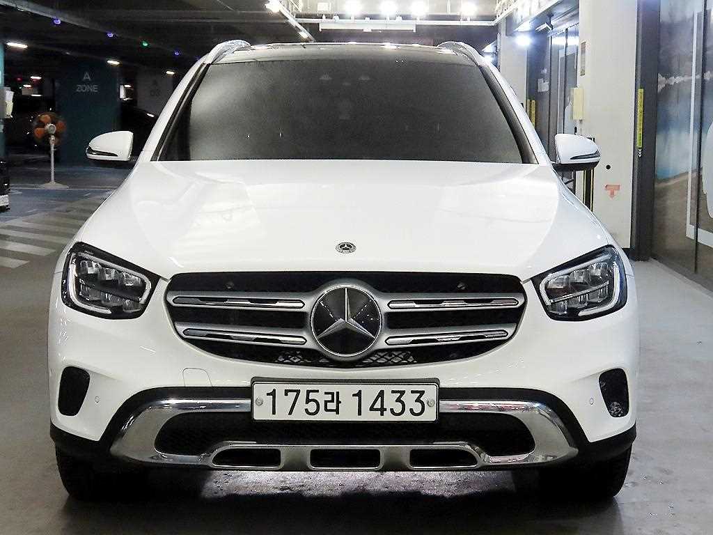 Mercedes Benz GLC Class - Vista 2