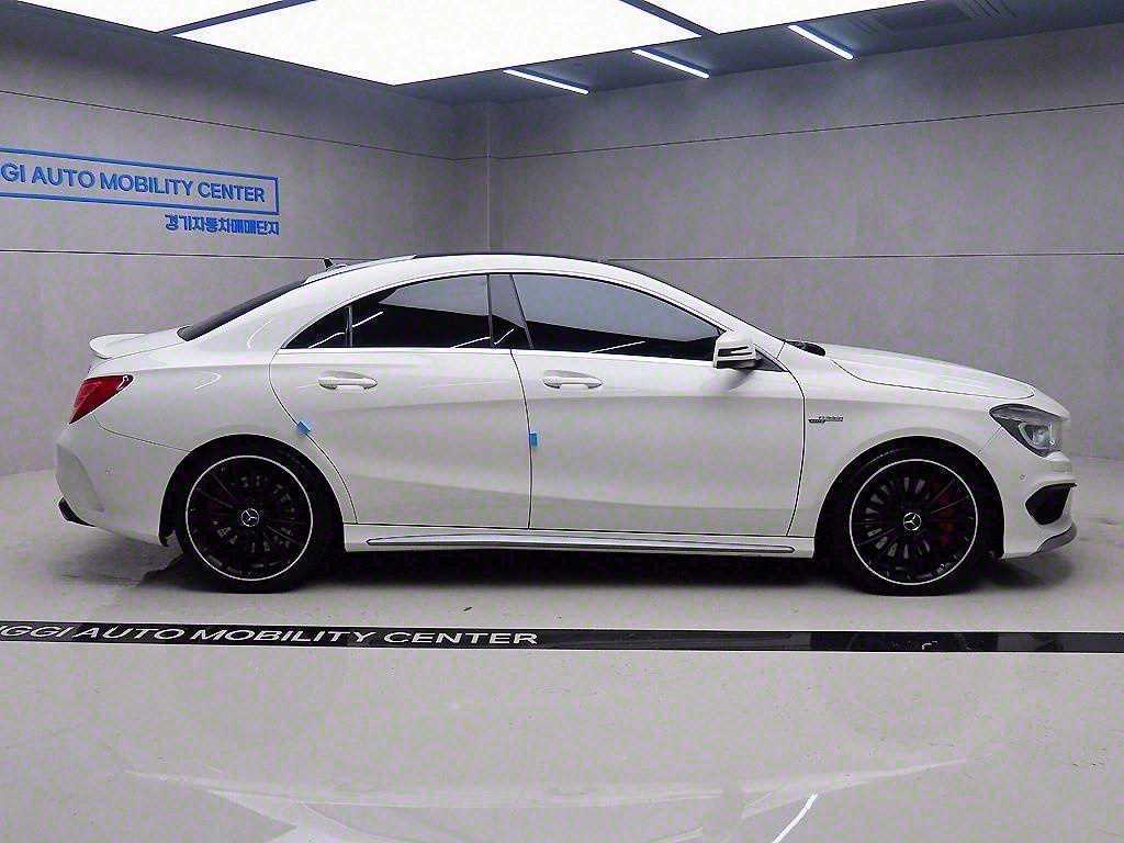 Mercedes Benz CLA Class - Vista 2