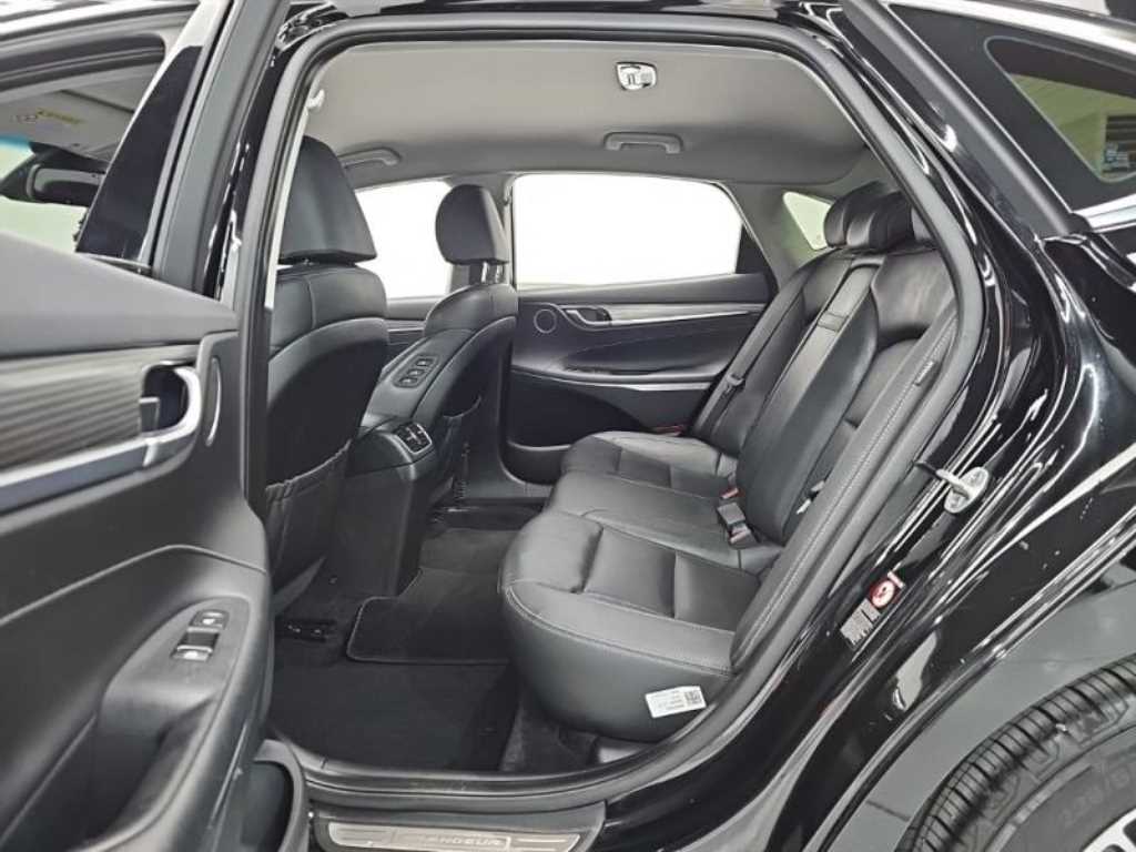 HYUNDAI Grandeur 2019 Negro - Importación desde Corea - HF Imports Iquique - Foto 19