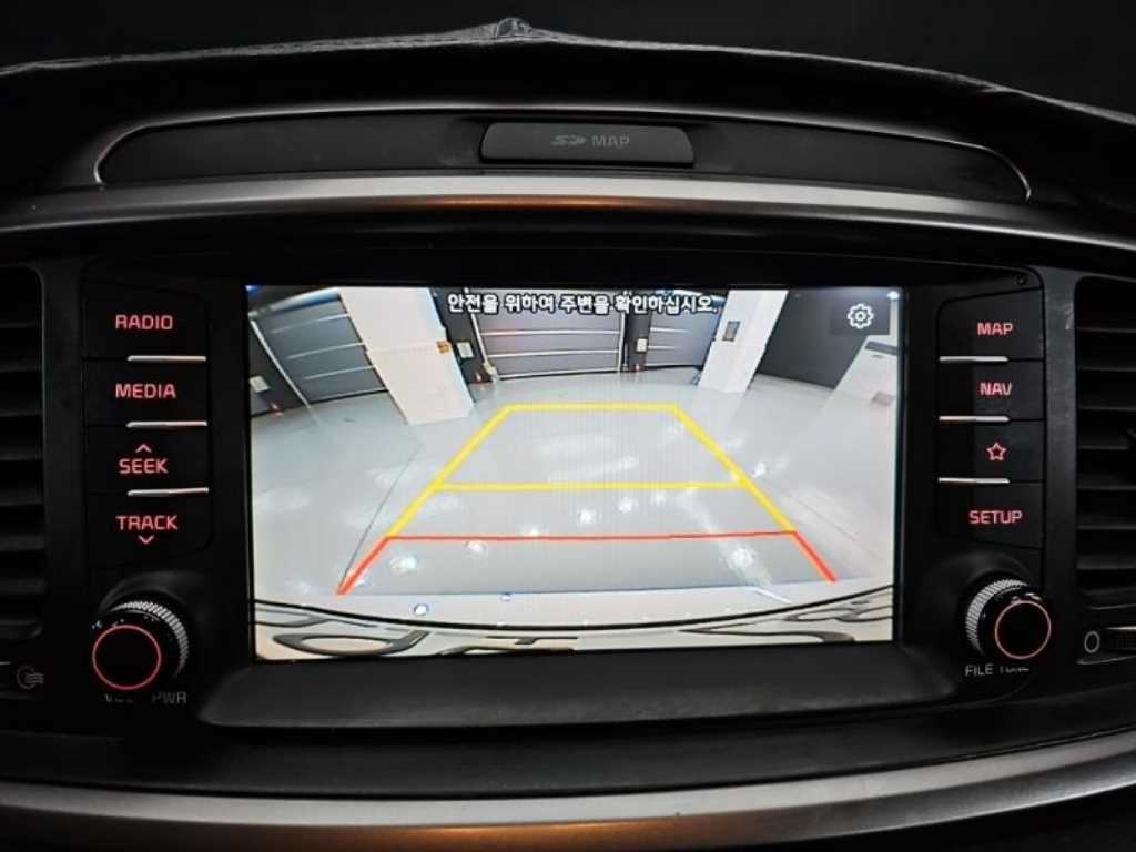 KIA Sorento - Vista 10