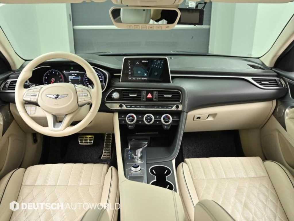 Genesis G70 - Vista 7