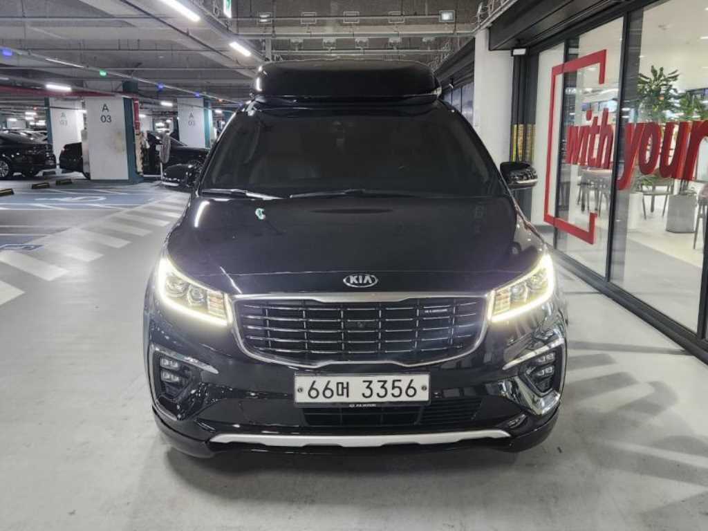 KIA Carnival 2019 Negro - Importación desde Corea - HF Imports Iquique - Foto 1