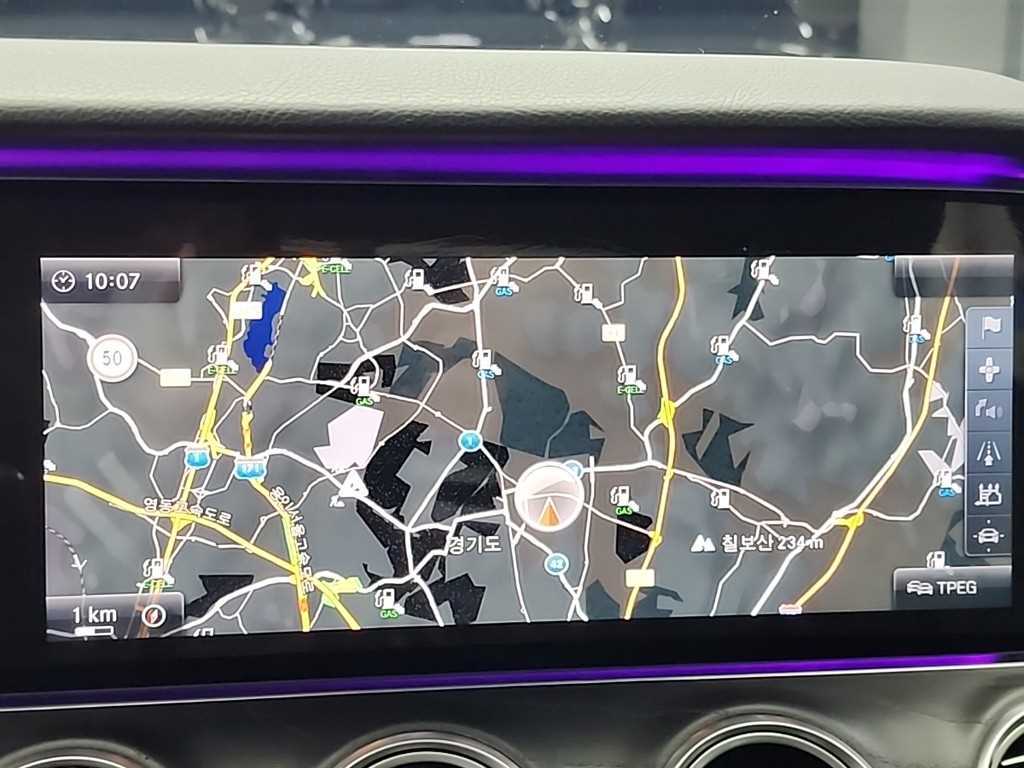 Mercedes Benz E class 2017 Negro - Importación desde Corea - HF Imports Iquique - Foto 16