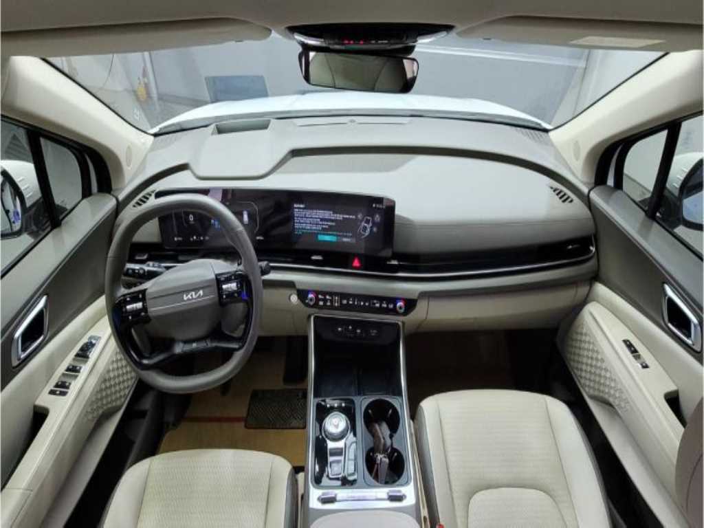 KIA Carnival - Vista 6