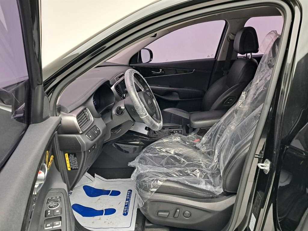 KIA Sorento - Vista 11