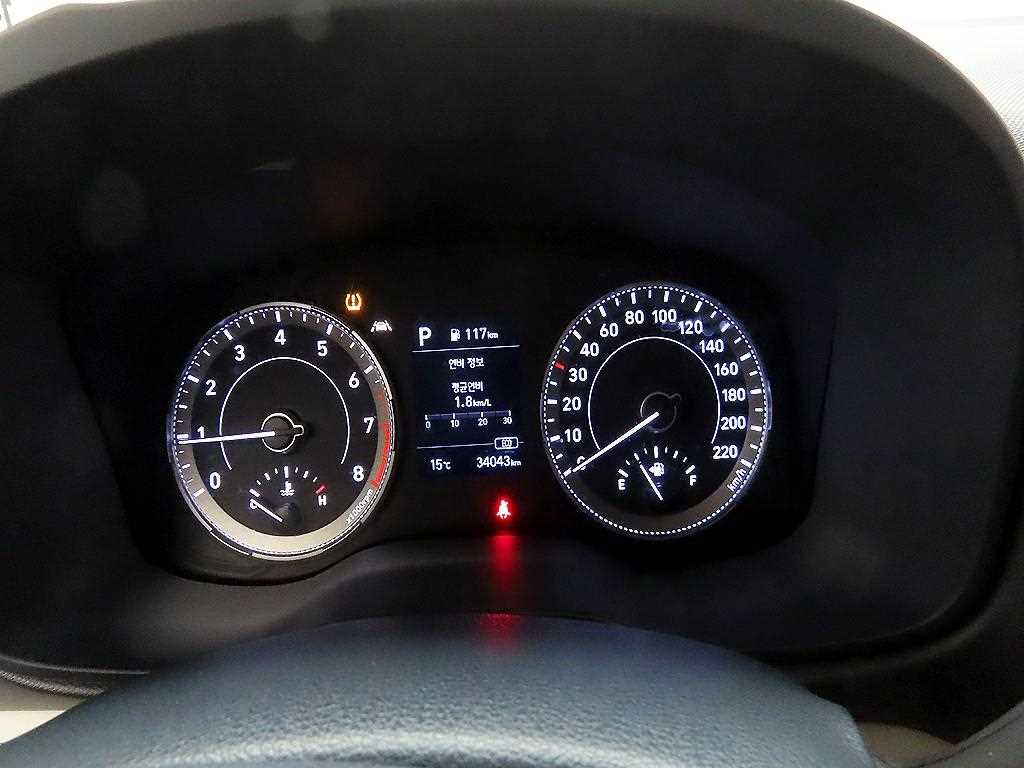 HYUNDAI Venue - Vista 6