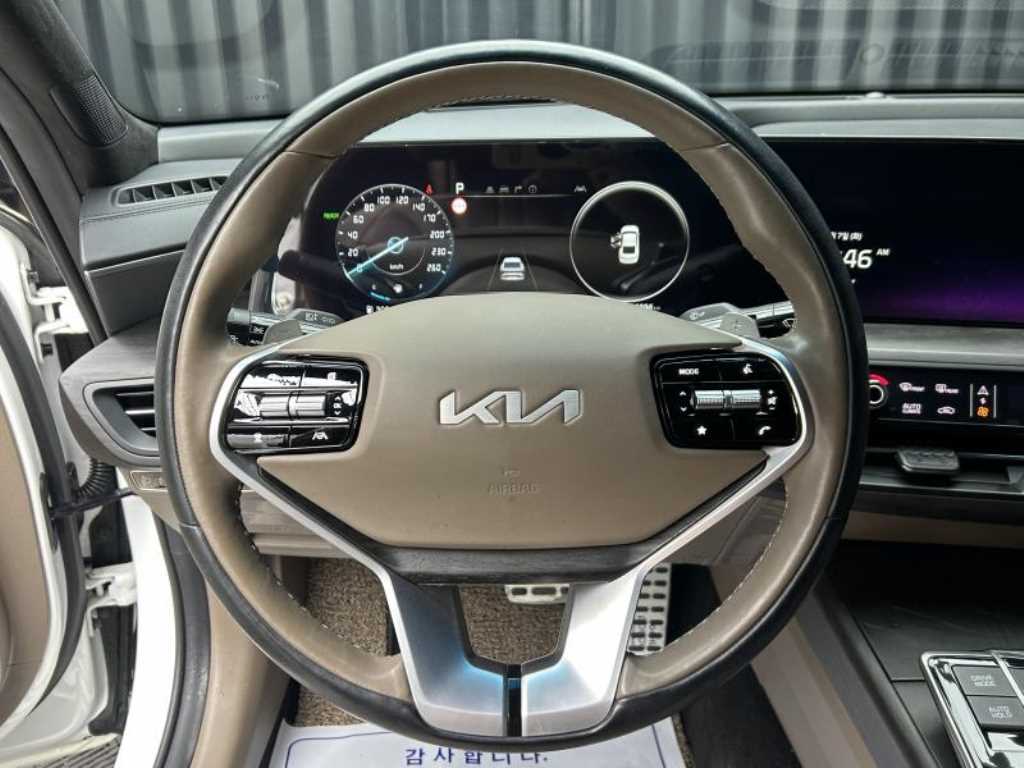 KIA K8 - Vista 7